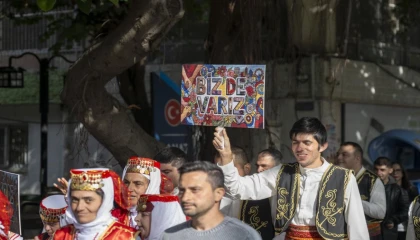 Mersin’de ‘Biz de Varız’ yürüyüşü