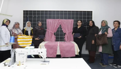 Mersin’de özel birey annelerine dikiş kursu
