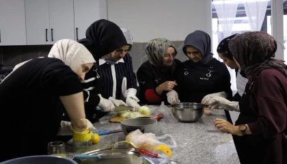 Sakarya Büyükşehir’den Arifiye’ye profesyonel mutfak atölyesi