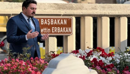 Yeniden Refah’ta gençlik Selçuk Efe’ye emanet