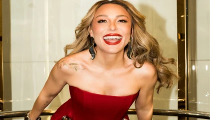 Ziynet Sali’den kırmızı elbiseli alev alev paylaşım!