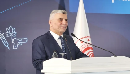 1 yılda 12 milyon araç gümrüklerden geçti