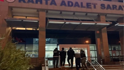 Adıyaman Kahta’da uyuşturucuya 4 tutuklama