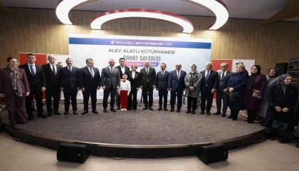 Alev Alatlı Kütüphanesi ve Sanat Galerisi büyüledi