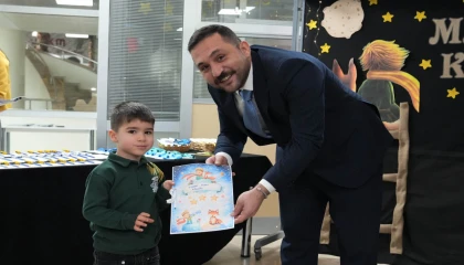 Ankara Keçiören’de ÇEM’in miniklerinden ilk karne heyecanı