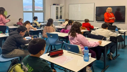 Arena bursluluk sınavına Bursa’da yoğun katılım