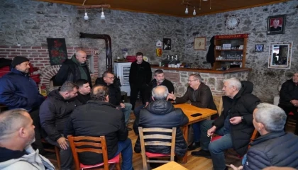 Balıkesir’de Başkan Ergin’den Küçükköy ve Sarımsaklı’da esnaf ziyareti