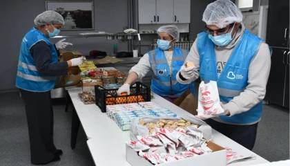 Balıkesir’de çocuklara beslenme desteği sürüyor