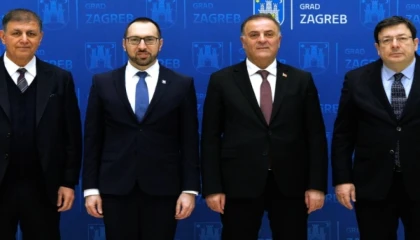 Başkan Erkek Zagreb’de B40 zirvesinde