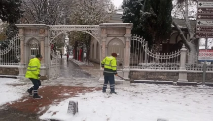 Bursa Büyükşehir’den kar ve lodosa geçit yok!