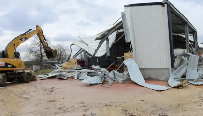 Bursa Nilüfer Belediyesi’nden kaçak yapılara yıkım