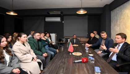 Bursa Osmangazi’de Başkan Aydın’dan gençlere güçlü destek