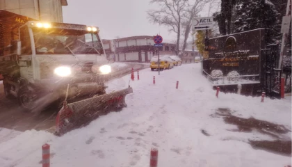 Bursa Osmangazi’de kar yağışına hızlı ve etkin müdahale