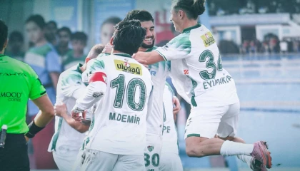 Bursaspor deplasmanda tek golle sonuca gitti