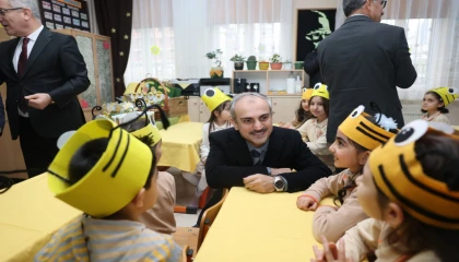 Çayırovalı öğrenciler karne heyecanı yaşadı