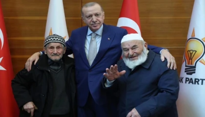 Düzceli asırlık çınarlar Cumhurbaşkanı Erdoğan’la buluştu