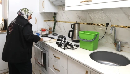 Gaziantep’te vatandaşların bakım ve temizlik ihtiyaçları karşılandı