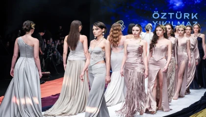 IF Wedding Fashion İzmir’de “Sessiz Asalet” podyuma taşındı