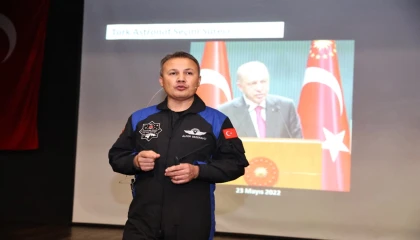 İlk Türk Astronot Alper Gezeravcı, Sakarya’da öğrencilerle buluştu
