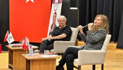 İstanbul Bakırköy’de Müge İplikçi söyleşisi