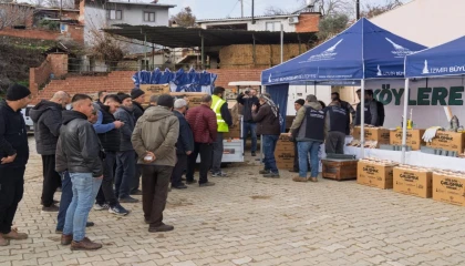 İzmir Büyükşehir’den afetzede arıcılara ’can suyu’ katkısı