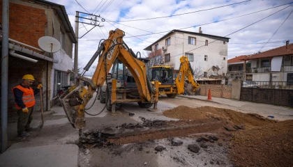 İzmir Büyükşehir’den Sarnıç’ta içme suyu yatırımı hızla ilerliyor
