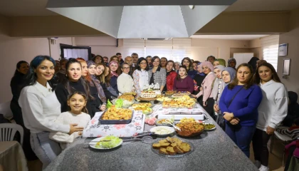 İzmir Karabağlar Mutfak Akademi’de kadın emeği taçlandı