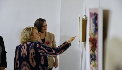 İzmir Karabağlar’da kozalar çiçek açtı