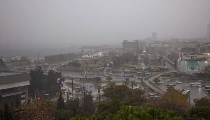 İzmir kuvvetli yağış ve fırtınaya karşı teyakkuzda