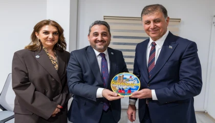 İzmir??Bakü kardeşliği 40 yaşında