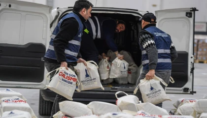 İzmir’de 24 bin haneye kahvaltı paketi dağıtımı başladı