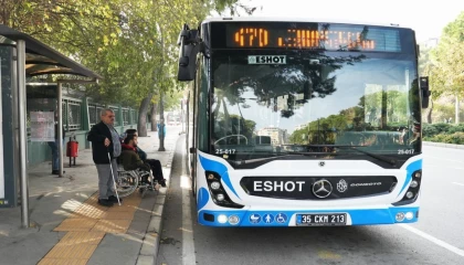 İzmir’de “Duraktayım” uygulaması ile engeller kalkıyor