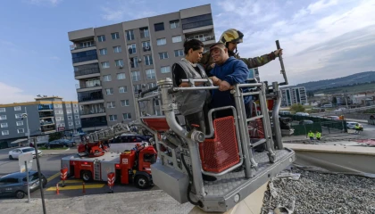 İzmir’de engelli bireylere deprem ve yangın tatbikatı