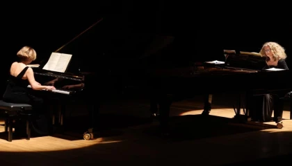 İzmir’de iki piyano, iki kültür