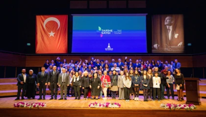 İzmir’de tarihe koruyanlar ödüllendirildi