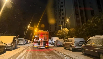 Kar yağışı Bursa Osmangazi’de hayatı aksatmadı