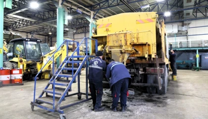 Kocaeli Büyükşehir atölyelerinden sahaya kesintisiz hizmet