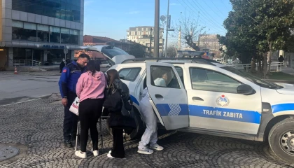 Kocaeli Büyükşehir Zabıtası mağdurun yanında