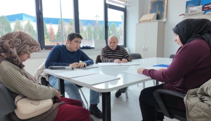 Kocaeli Çayırova’da görme engelli bireylere Kur’an-ı Kerim dersi