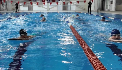 Kocaeli Çayırova’da yüzme havuzuna 20 bin kişi ilgi gösterdi