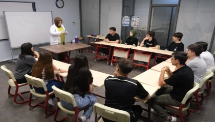 Kocaeli’de Akademi Liseler geleceği şekillendiriyor