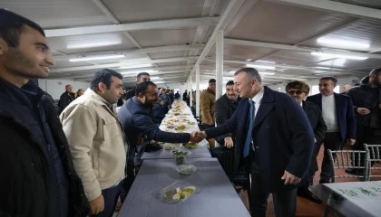 Kocaeli’de Başkan Büyükakın’a Vanlılardan sıcak karşılama