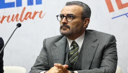 Mahir Ünal, Sakarya’da ’Türkiye’nin yarınları’na konuk oldu