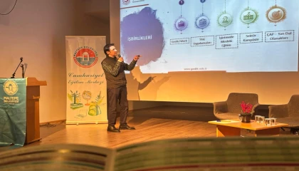 Maltepe’de öğrencilerin eğitim ve kariyer yolculuklarında destek