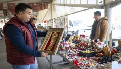 Mersin’de antika pazarı geçmişi gelecekle buluşturuyor