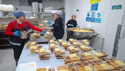 Ordu aşevi her gün 1000 vatandaşa sıcak yemek ulaştırıyor