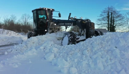 Ordu Büyükşehir kar esaretine izin vermiyor