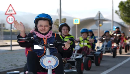 Oyak Renault’tan çocuklara yönelik yol güvenliği hamlesi