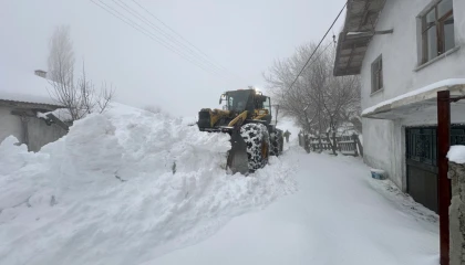 Sakarya’da 100 kişilik timle karla mücadelede son durum