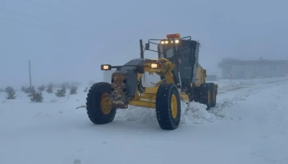 Şanlıurfa’da karla rekor mücadele